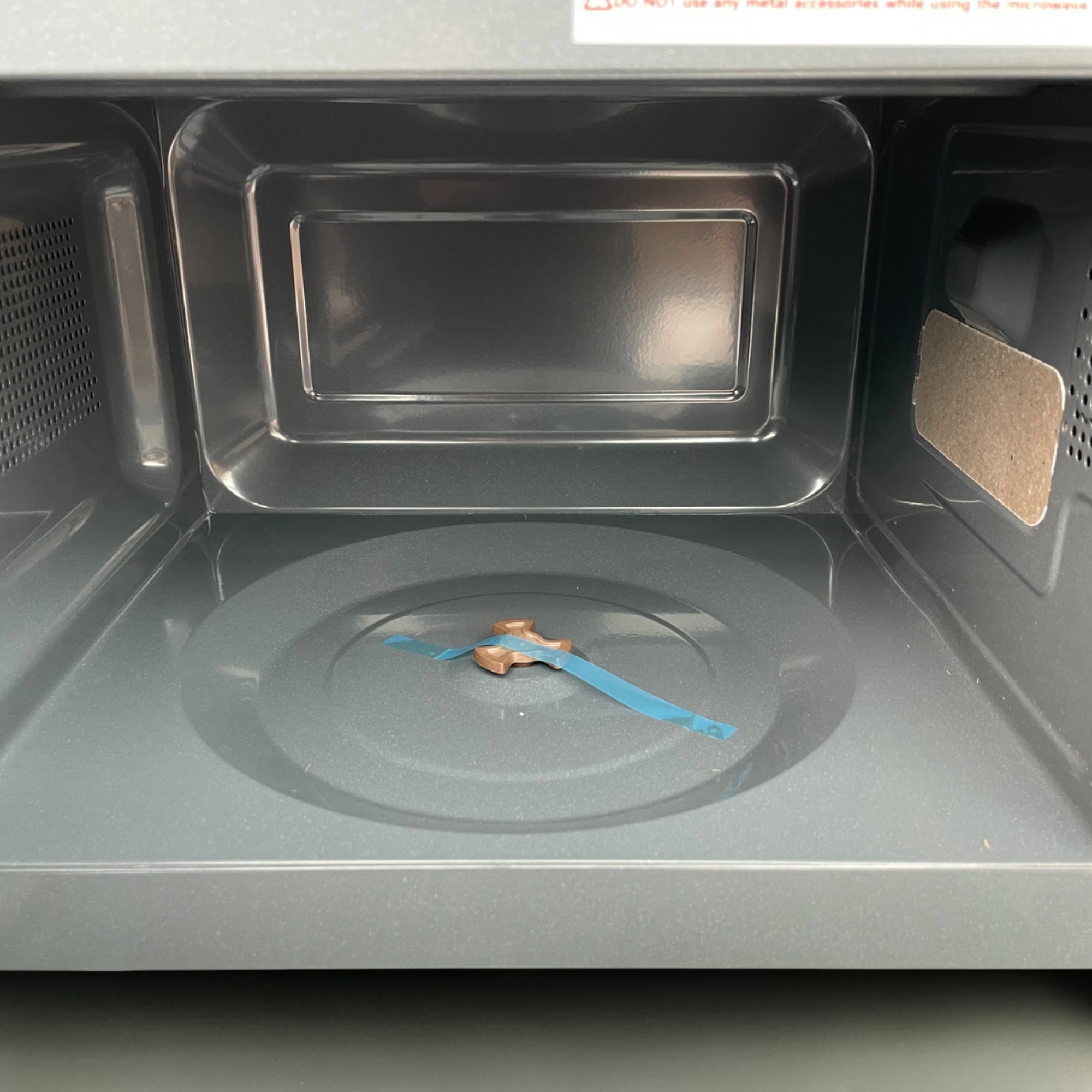 Sharp YC-PS204AU Solo Microwave 700W 20 Litre Digital Silver Defrost 10 Power 14